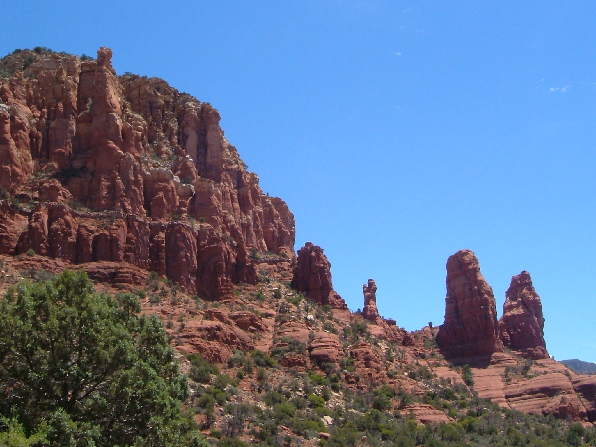 Sandcastle-looking red rock formations in Sedona, Arizona, USA