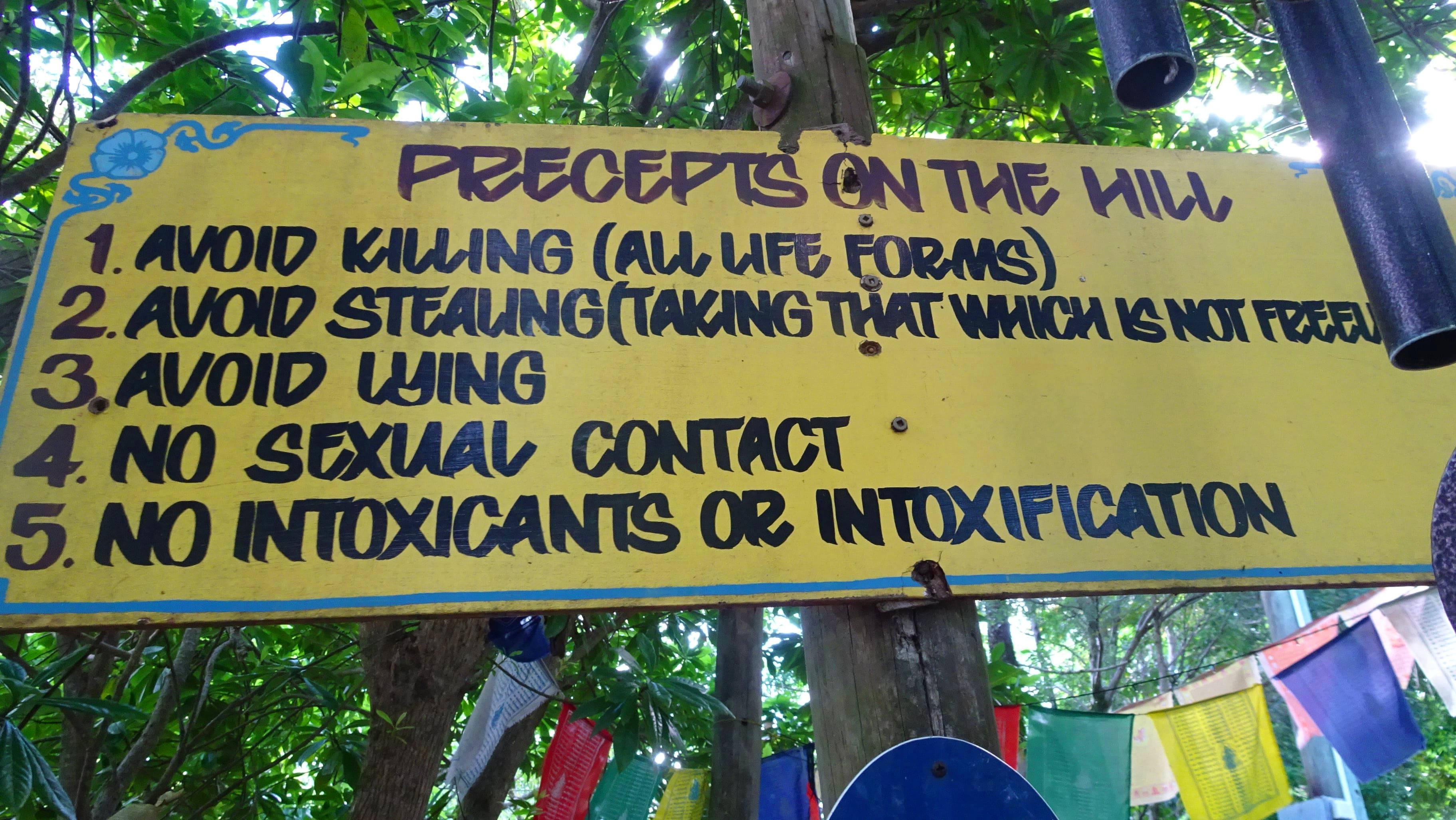 Sign of five lay precept rules for visitors to follow